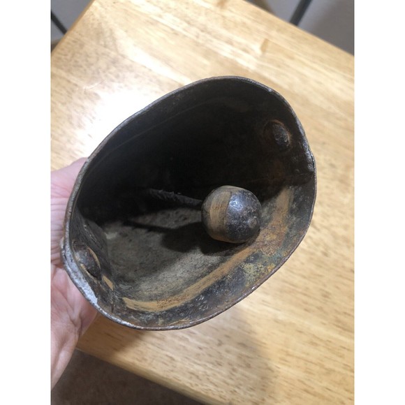 Cow Bell  Primitive Folded Riveted Metal Handle Large Loud Clacker Decor - Picture 7 of 8